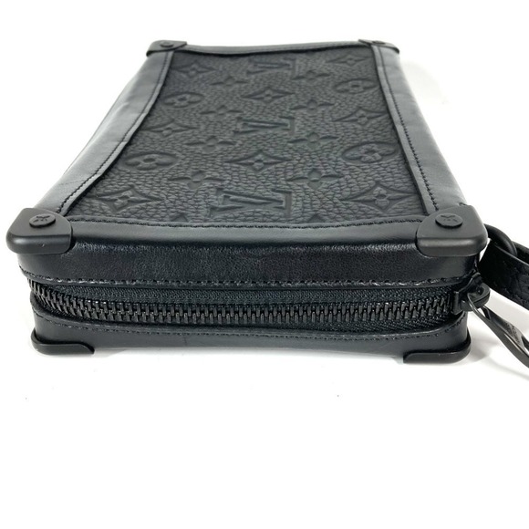 LOUIS VUITTON Black Monogram Leather Pouch - Picture 12 of 16